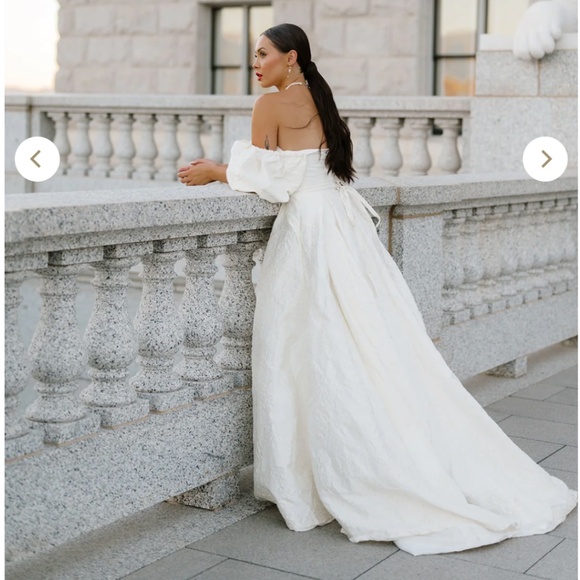 Ava Gowns Victoria Gown in Ivory - Picture 5 of 6